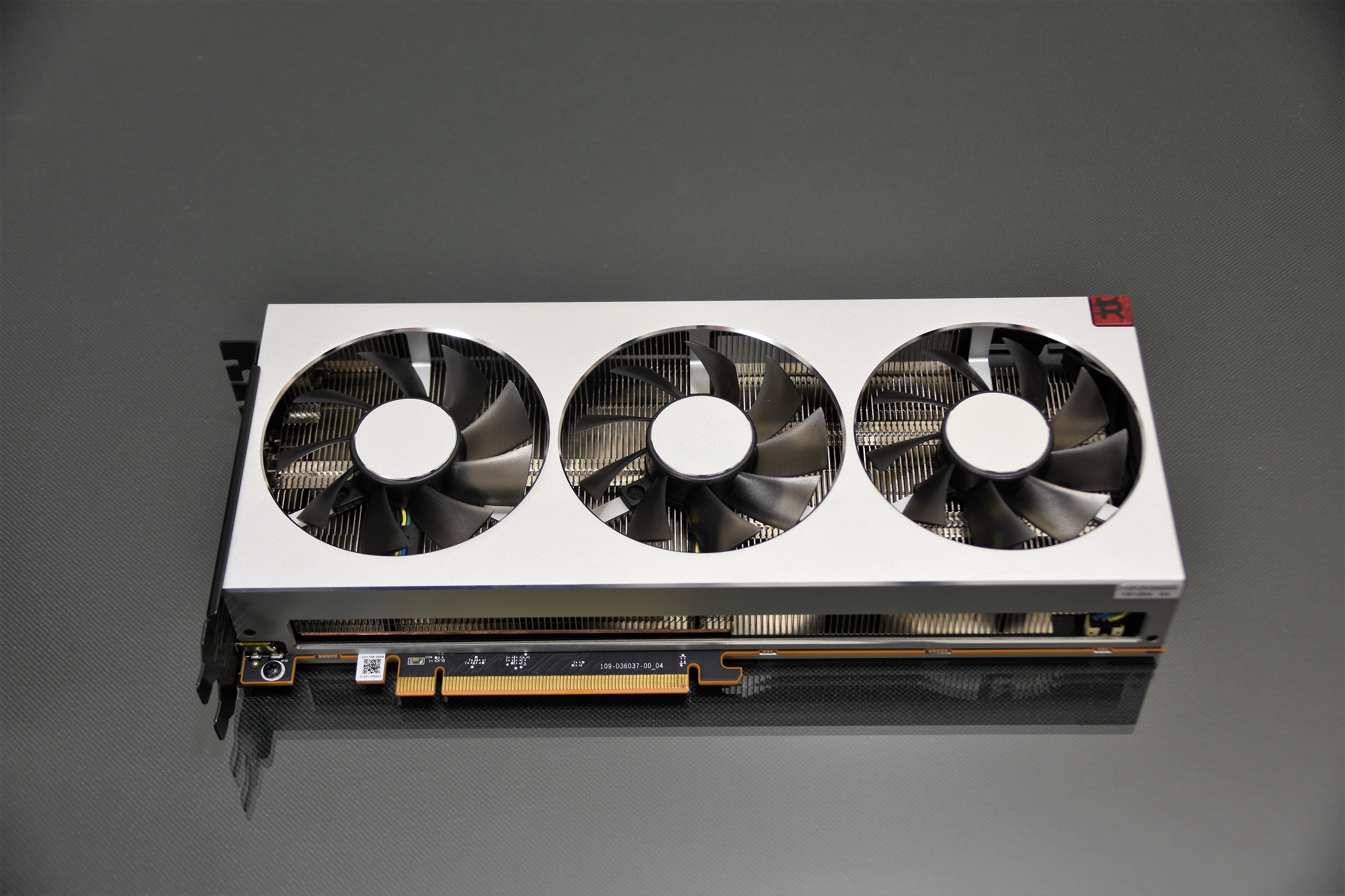 Review Amd Radeon Vii 16gb Hbm2 Vega En 7nm 1279