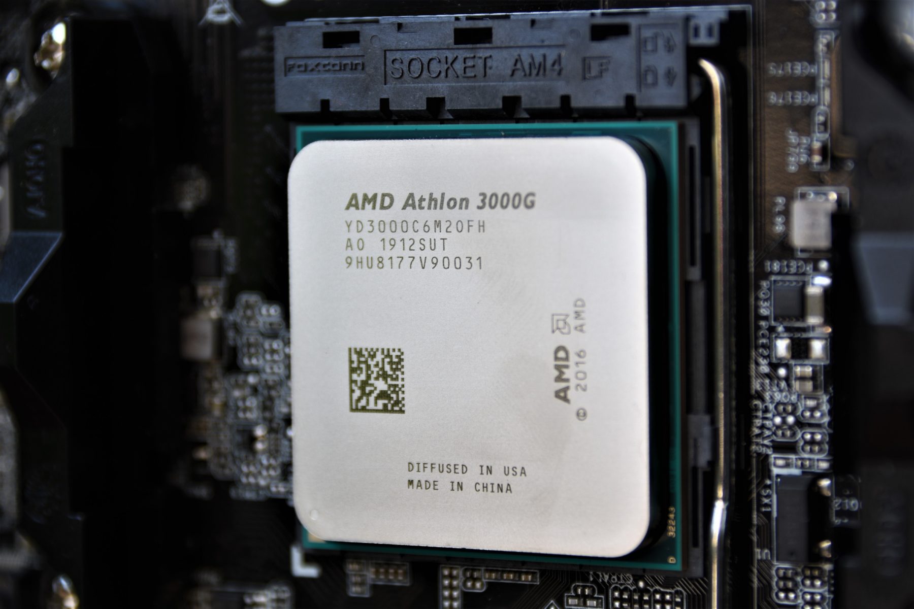 Поддерживает ли athlon 3000g nvme